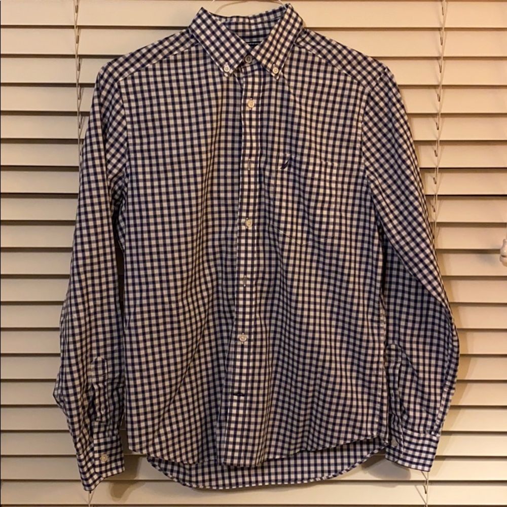 Men’s long sleeve Nautica shirt